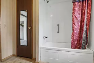 69617 Eisenhower Rd, Sturgis, MI 49091 - Photo 16