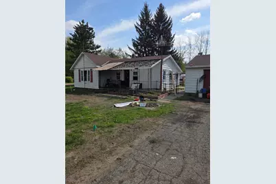 211 S Pine Street, Sheridan, MI 48884 - Photo 1