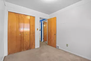 8278 Mills St, Taylor, MI 48180 - Photo 26