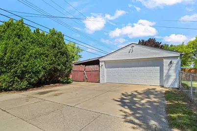 8278 Mills Street, Taylor, MI 48180 - Photo 6