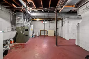 215 N Cedar St, Allegan, MI 49010 - Photo 40