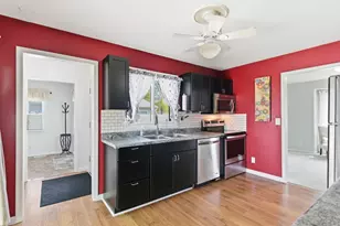 5848 Grassmere St, Portage, MI 49024 - Photo 8