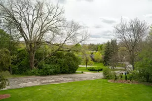 1360 Fairlane Dr, Ann Arbor, MI 48104 - Photo 4