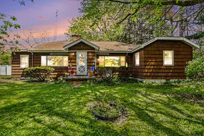 3633 Lakeshore Drive, Saint Joseph, MI 49085 - Photo 2