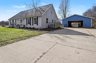 19250 Homer Rd, Marshall, MI 49068 - Photo 4