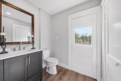 428 Bates Street, Jackson, MI 49202 - Photo 24
