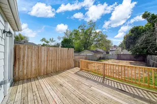 428 Bates St, Jackson, MI 49202 - Photo 38