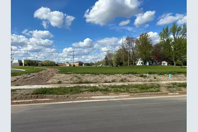 101 N Orchard Avenue, Fremont, MI 49412 - Photo 1
