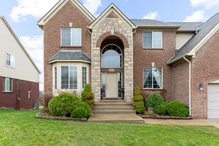 6960 Norway Dr, Troy, MI 48085 - Photo 10