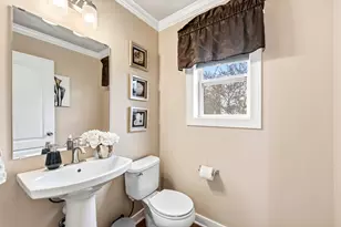5680 Attleberry Ave, Kalamazoo, MI 49009 - Photo 12