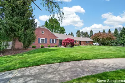 3109 S Bluff Court, Hudsonville, MI 49426 - Photo 10