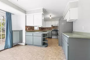 247 Holly Rd, Battle Creek, MI 49037 - Photo 12