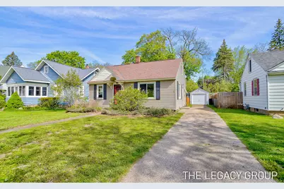 193 E 26th Street, Holland, MI 49423 - Photo 2