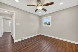 6627 Elizabeth St, Garden City, MI 48135 - Photo 12