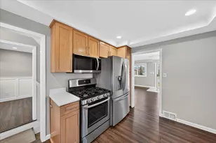 6627 Elizabeth St, Garden City, MI 48135 - Photo 10