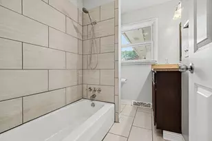 5699 Lamplighter Ln, Kalamazoo, MI 49009 - Photo 10