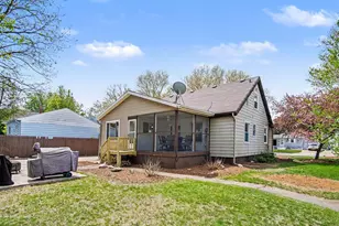 1512 Emerson Ave NW, Grand Rapids, MI 49504 - Photo 22