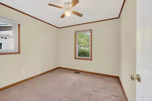 33541 Stocker St, Farmington, MI 48335 - Photo 12
