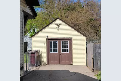2027 Denwood Avenue SW, Wyoming, MI 49509 - Photo 4