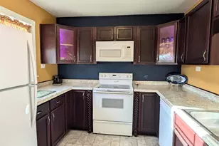 8811 Waruf Ave, Portage, MI 49002 - Photo 62