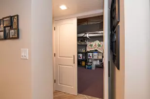 8811 Waruf Ave, Portage, MI 49002 - Photo 56