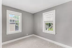 1047 Oakdale St SE, Grand Rapids, MI 49507 - Photo 12