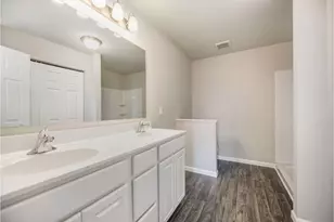 5659 Landrum Trl, Portage, MI 49024 - Photo 12