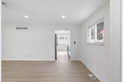 16608 Windermere Circle, Southgate, MI 48195 - Photo 10