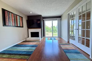 7334 Creekside Dr, Lansing, MI 48917 - Photo 24