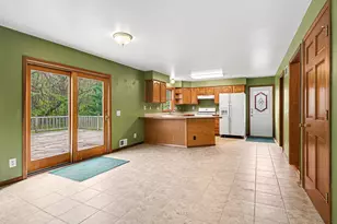 28810 Coulter St, Edwardsburg, MI 49112 - Photo 6