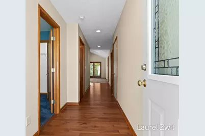 17020 Grandview Drive, Spring Lake, MI 49456 - Photo 10