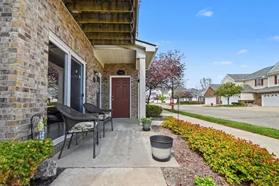 10122 Ridge Run Street, Howell, MI 48855 - Photo 6