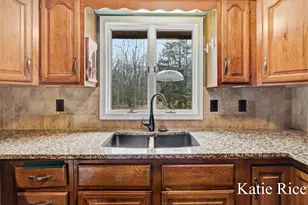 938 N Scenic Dr, Muskegon, MI 49445 - Photo 6