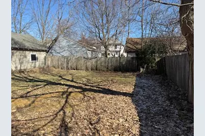 141 Bates Street, Jackson, MI 49202 - Photo 22