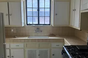 2943 Leslie St, Detroit, MI 48238 - Photo 12