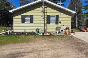 3434 Genesse St, National City, MI 48748 - Photo 14