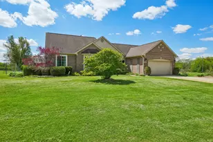 9001 N Pheasant Ridge, Saline, MI 48176 - Photo 2