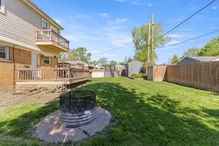 514 Park Ave, Lincoln Park, MI 48146 - Photo 12