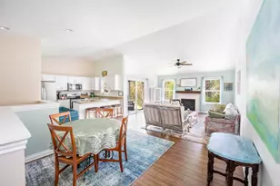 7190 Glendora Ln, Kalamazoo, MI 49009 - Photo 2
