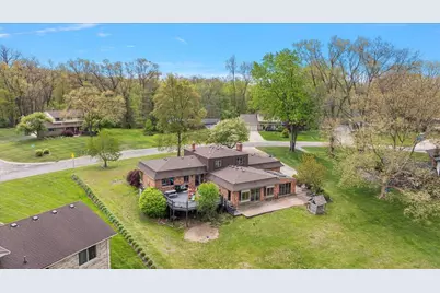 6079 Venice Drive, Commerce Township, MI 48382 - Photo 44