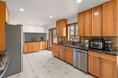 6079 Venice Drive, Commerce Township, MI 48382 - Photo 14