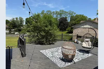 6079 Venice Drive, Commerce Township, MI 48382 - Photo 2