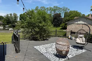 6079 Venice Dr, Commerce Township, MI 48382 - Photo 2