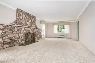 434 Crooked Lake Drive W, Kalamazoo, MI 49009 - Photo 10
