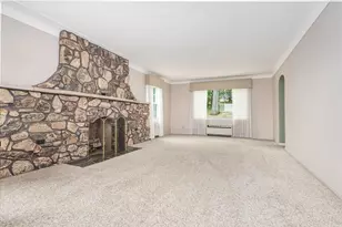 434 Crooked Lake Dr W, Kalamazoo, MI 49009 - Photo 10