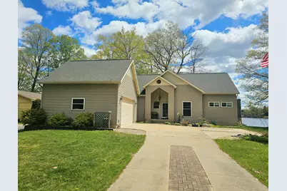 5550 Cozy Point Drive, Newaygo, MI 49337 - Photo 2