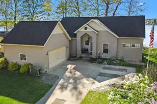 5550 Cozy Point Dr, Newaygo, MI 49337 - Photo 1
