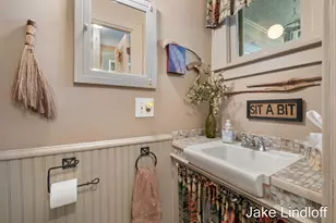 55 Baynton Ave NE, Grand Rapids, MI 49503 - Photo 24