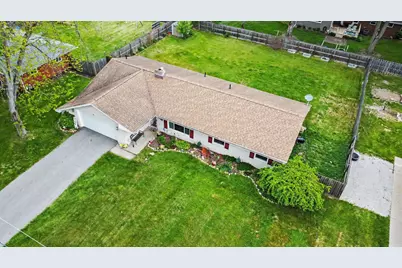 1138 Birchwood, Temperance, MI 48182 - Photo 4