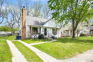813 Everglade Dr SE, Grand Rapids, MI 49507 - Photo 2
